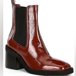 NWOB. Gianni Bini Banks Crinkle
Patent Double Gore
Square Toe Booties